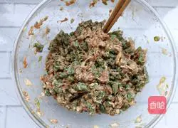 Illustration of how to make pork and beans stuffed buns 17