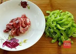 Bitter Melon Stir-fried Pork Recipe Illustration 1