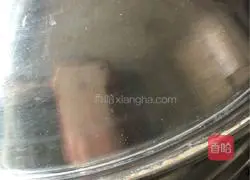 Illustration of how to make red dates and sticky bean buns 5