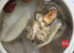 Illustration of how to make calcium supplement soup with wing bone rattle snail 10