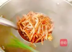 Yellow Tomato Cordyceps Flower Chicken Soup Recipe Illustration 8