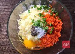 Illustration of how to make potato cakes 3