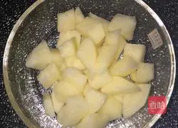 Recipe for Tremella, Snow Pear and Lotus Seed Soup 5