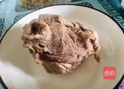 Illustration of how to make bone soup bamboo noodles 3