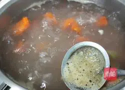Illustration of how to make octopus powder, arrowroot, carrot and pork bone soup 5