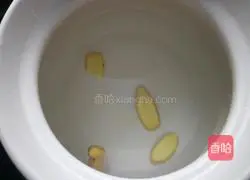 Lotus seed lily and Yuzhu soup recipe 7