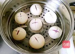 Purple Sweet Potato Illustration of how to make flowering steamed buns 14