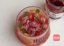 Illustration of how to make peach and raspberry drink 9