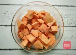 Illustration of how to make sweet potato and red date soup 3