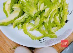 Fried bitter melon Illustration of how to make eggs with vanilla spaghetti (lunch lunch box) 1