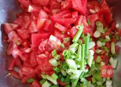 Illustration of how to make trouser belt noodles 5