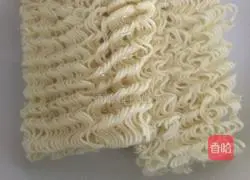 Illustration of how to make wonton noodles 1