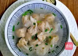 Illustration of how to make fresh meat and shrimp wontons 6