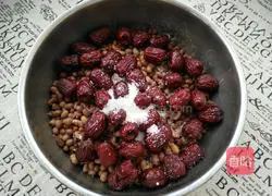 Illustration of how to make Jiangdou and red date buns 6