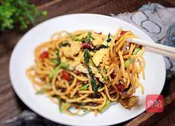 Illustration of how to make fried noodles with eggs 14