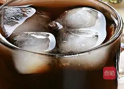 Illustration of how to make black plum soup 5