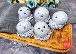 Illustration of how to make octopus and bean paste buns 18