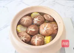 Mushroom, corn, carrot and chicken soup recipe 5