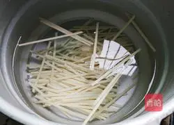 Baby Complementary Food Rotten Noodles Illustration 2