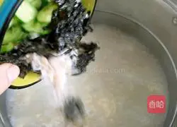 Enoki mushroom and seaweed soup recipe 8