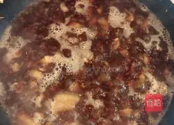 Illustration of Taiwanese Mushroom Braised Pork Noodles 6