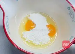 Quick breakfast: illustration of how to make scallion egg pancake 2