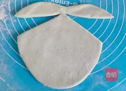 Illustration of how to make puppy steamed buns 3