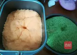 Illustration of how to make two-color steamed buns with carrot, spinach and spinach 4