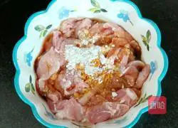 Illustration of how to make tomato tofu and lean meat soup 1