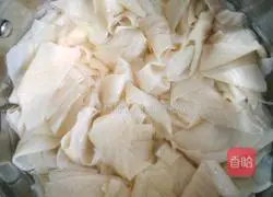 Illustration of how to make cold tofu skin 3