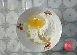 Illustration of how to make baked egg-flavored steamed buns 2