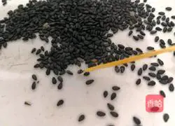 Illustration of how to make hedgehog buns 14