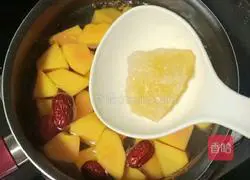 Illustration of how to make papaya, red dates and glutinous rice balls 6