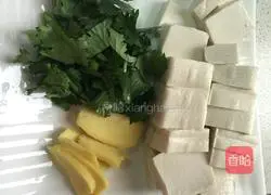 Illustration of how to make fish head and tofu soup 3