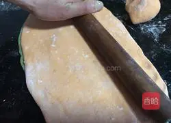 Illustration of how to make butterfly steamed buns 3