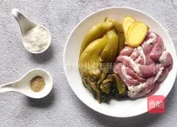 Pork Intestine Sauerkraut Soup Recipe Illustration 1