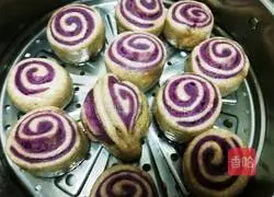 Illustration of how to make purple sweet potato and whole wheat nutritious rolls 12