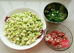 Illustration of how to make eggplant braised noodles 2