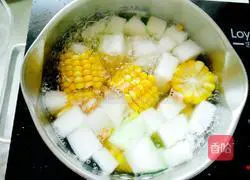 Illustration of how to make sea rice and winter melon soup 6