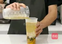 Illustration of how to make the same passion fruit double cannon from coco 6