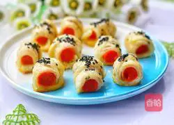 Illustration of how to make crispy sausage puff pastry rolls 11