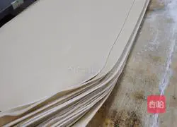 Illustration of how to make spinach handmade noodles 1