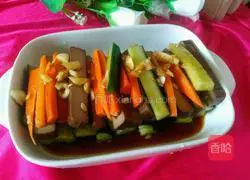 Illustration of how to make cucumber mixed with dried beans 6