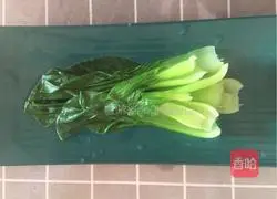 Illustration of making noodles with oil 12