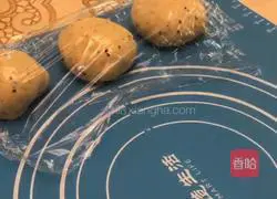 #afternoon tea#Black sesame bean paste toast recipe illustration 5