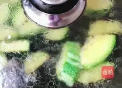 Illustration of how to make pumpkin noodles 4