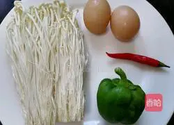 Illustration of how to make scrambled eggs with enoki mushrooms 1