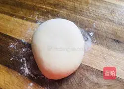 Illustration of how to make radish pulp on the water surface 10