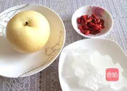 Illustration of how to make rock sugar snow pear 1