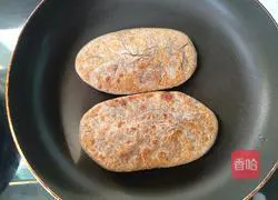 Illustration of making potato shredded pocket cake 17